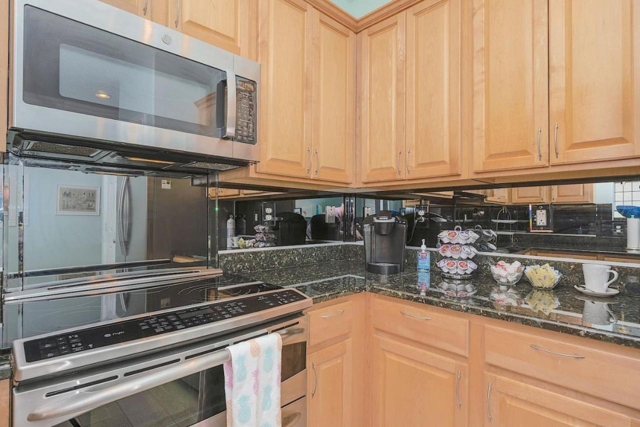 Penthouse By The Sea Huge Home With Amazing Views Virginia Beach Exterior photo